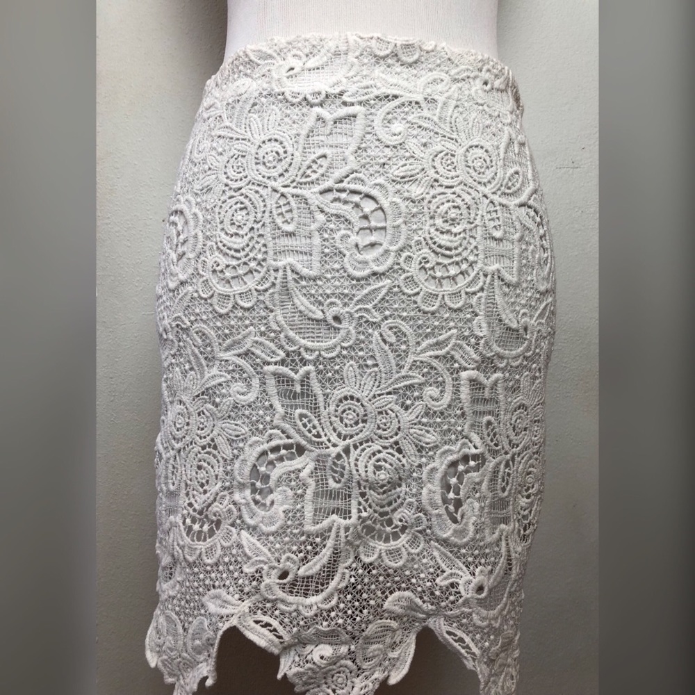 Lacy pencil skirt